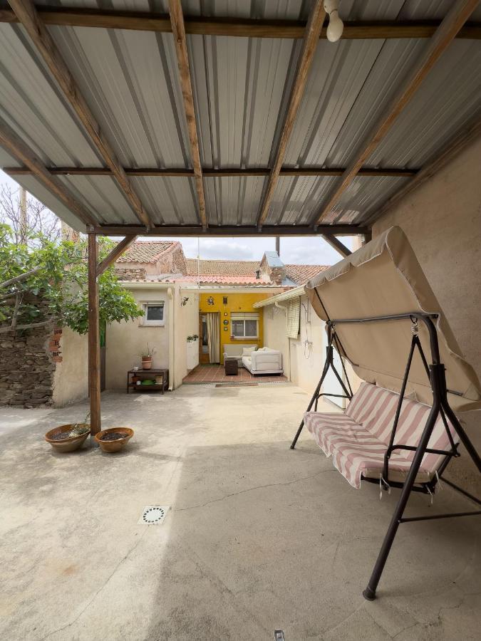 San Isidro Villa Miguelanez ภายนอก รูปภาพ