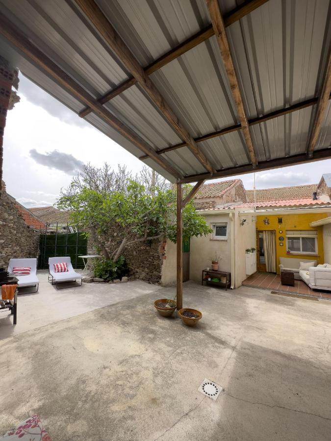 San Isidro Villa Miguelanez ภายนอก รูปภาพ